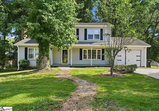 Photo 1 of Single family home for sale at 107 Windsor St, Simpsonville, SC 29681 | MLS# 1599693 | Listing updated on 2026-08-04