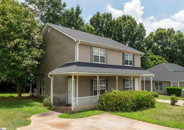 Photo 2 of House for sale at 201 Ashley Ln, Laurens, SC 29360 | MLS# 1601358 | Listing updated on 2026-09-01