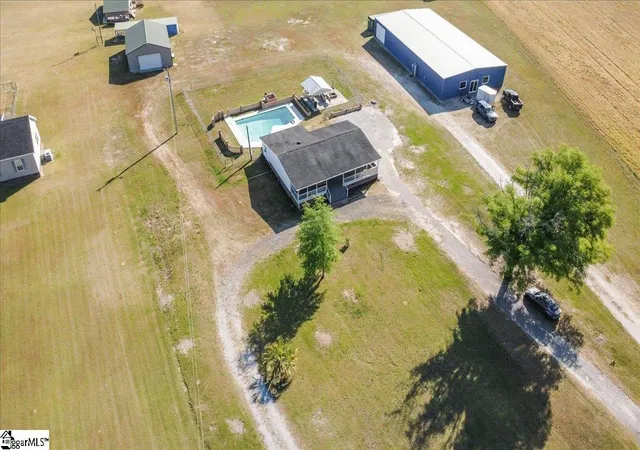 Homes for sale in Lamar, SC | 633 E Lynches River Rd, Lamar, SC 29069 | MLS# 1590596
