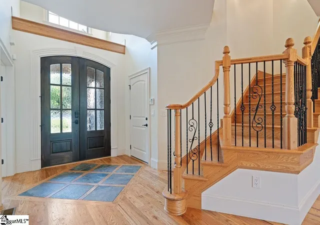 Photo 3 of Single family home for sale at 306 E Faris Rd, Greenville, SC 29605 | MLS# 1600838 | Listing updated on 2026-08-26