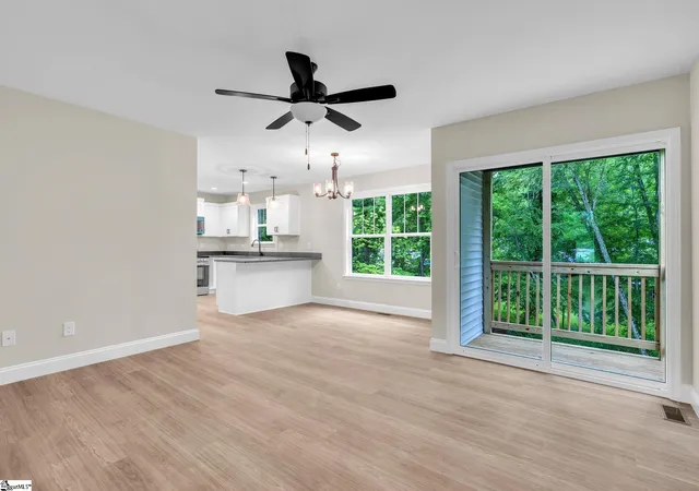 Homes for sale in Taylors, SC | 8 Oxford Blvd, Taylors, SC 29687 | MLS# 1592588