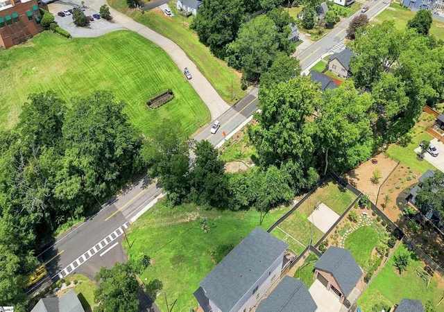 Photo 4 of House for sale at 107 Guess St, Greenville, SC 29605 | MLS# 1599708 | Listing updated on 2026-08-10