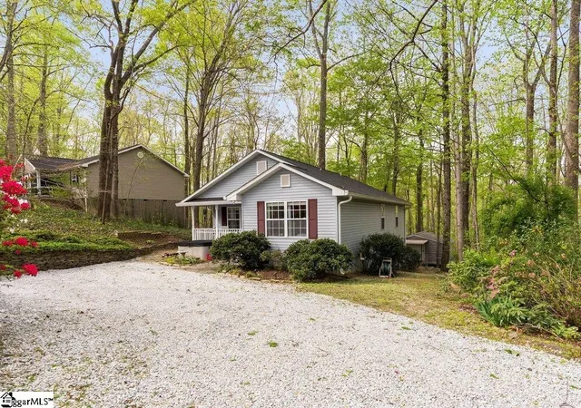 Homes for sale in Travelers Rest, SC | 55 Wildflower Ln, Travelers Rest, SC 29690 | MLS# 1587399