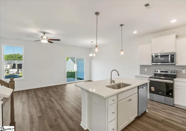 Photo 4 of Townhouse for sale at 431 Belgrove Wy #Lot 120, Easley, SC 29640 | MLS# 1598802 | Listing updated on 2026-09-04