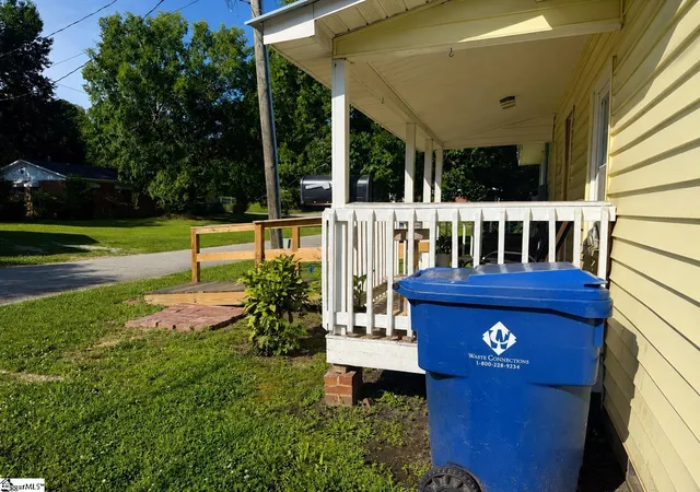 2nd image of 117 Williams St, Woodruff, SC 29388 | MLS# 1594797