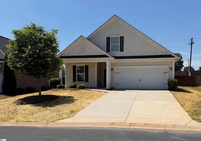 Homes for sale in Boiling Springs, SC | 217 Cassingham Ln, Boiling Springs, SC 29316 | MLS# 1592798
