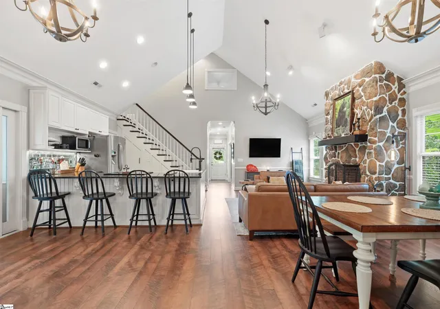 Photo 3 of Single family home for sale at 104 Stillcountry Cir, Travelers Rest, SC 29690 | MLS# 1600547 | Listing updated on 2026-09-25