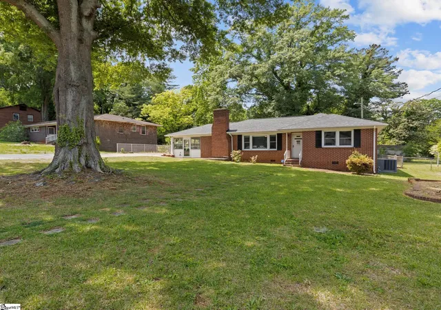 Homes for sale in Gaffney, SC | 1102 Elmore St, Gaffney, SC 29340 | MLS# 1589694