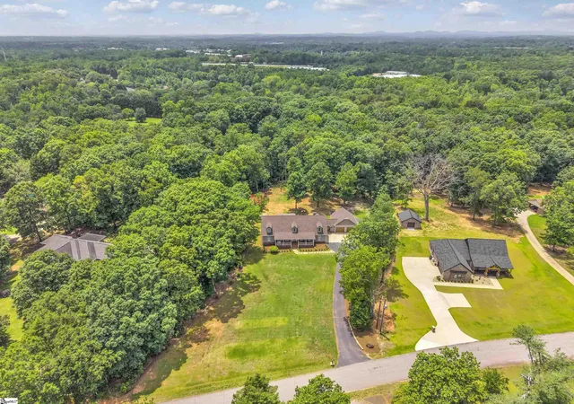 2nd image of 140 Pilot Rd, Greenville, SC 29609 | MLS# 1595949