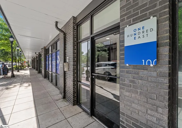 5th image of 100 E Washington St, Greenville, SC 29601