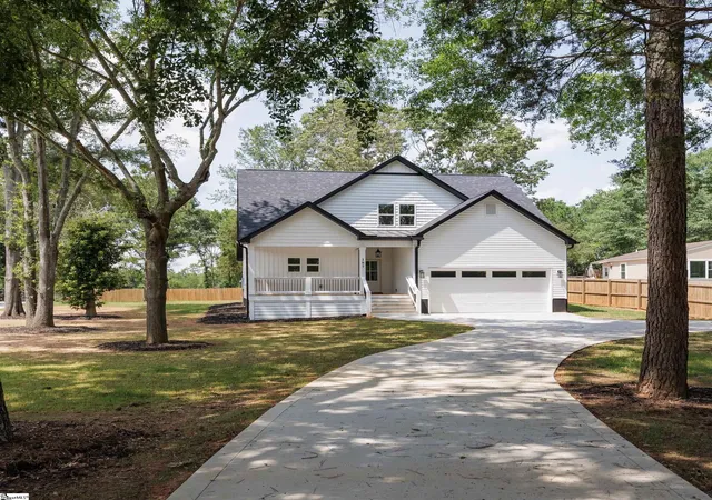 Photo 1 of Single family home for sale at 187 Ledo Ln, Fountain Inn, SC 29644 | MLS# 1591825 | Listing updated on 2026-08-23