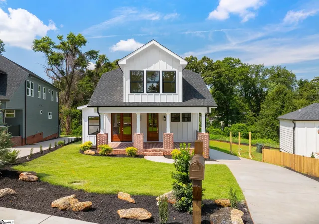 Single family home for sale at 4a Maco St, Greenville, SC 29607 | MLS# 1602479 | Listing updated on 2026-09-01