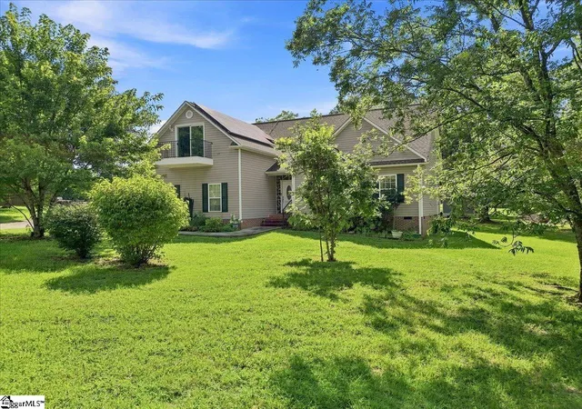 Photo 2 of Single family home for sale at 185 Williams Dr, Campobello, SC 29322 | MLS# 1600288 | Listing updated on 2026-08-08
