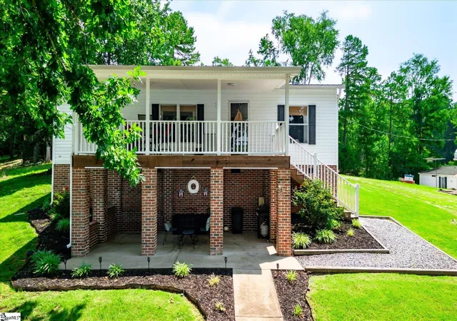 Photo 3 of Sale Pending at 34 Owens Pt, Abbeville, SC 29620 | MLS# 1599168 | Listing updated on 2026-09-10