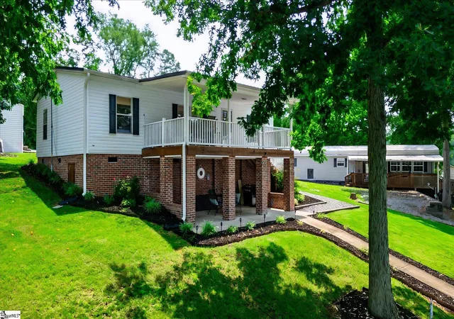 Photo 3 of Sale Pending at 34 Owens Pt, Abbeville, SC 29620 | MLS# 1599168 | Listing updated on 2026-09-10