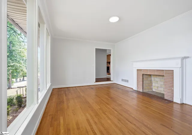 Photo 4 of Single family home for sale at 109 Club View Dr, Greenville, SC 29609 | MLS# 1598941 | Listing updated on 2026-08-13