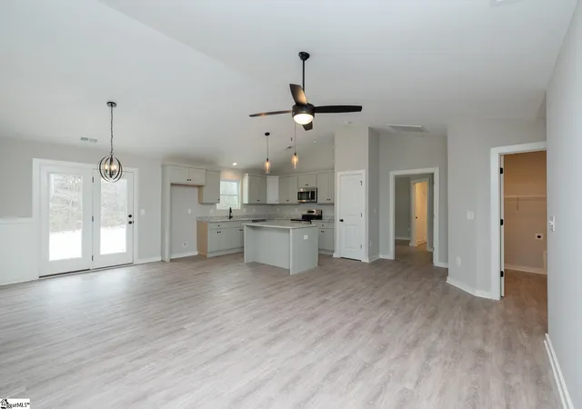 2nd image of 10002 Hwy 252, Ware Shoals, SC 29692 | MLS# 1577205