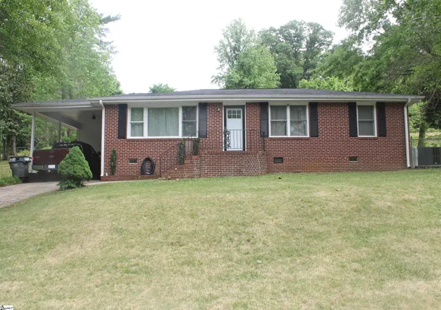 Photo 1 of Single family home for sale at 1117 Farrs Bridge Rd, Greenville, SC 29611 | MLS# 1597500 | Listing updated on 2026-07-30