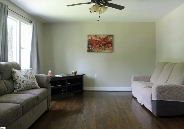Photo 3 of Single family home for sale at 1117 Farrs Bridge Rd, Greenville, SC 29611 | MLS# 1597500 | Listing updated on 2026-07-30