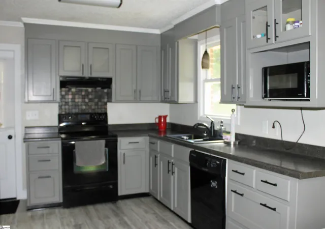 Photo 3 of Single family home for sale at 1117 Farrs Bridge Rd, Greenville, SC 29611 | MLS# 1597500 | Listing updated on 2026-07-30