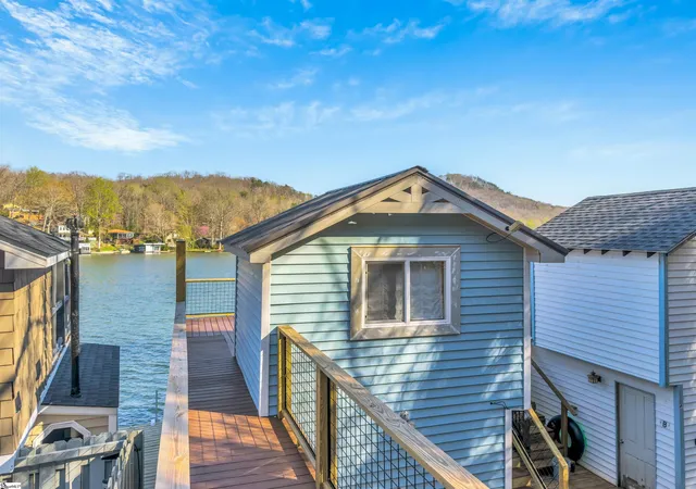 2nd image of 1700 W Lakeshore Dr, Landrum, SC 29356 | MLS# 1586388