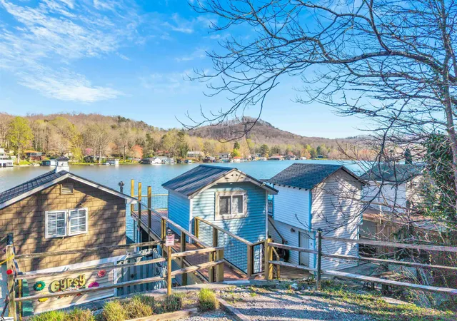 5th image of 1700 W Lakeshore Dr, Landrum, SC 29356 | MLS# 1586388