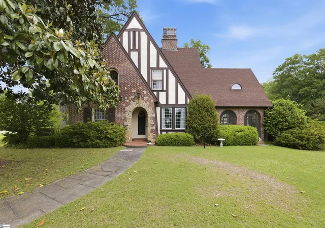 Photo 1 of Single family home for sale at 511 E Cambridge Ave, Greenwood, SC 29646 | MLS# 1600624 | Listing updated on 2026-09-15