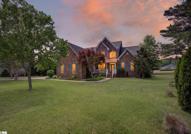 Photo 2 of Single family home for sale at 24 Laurelcrest Ln, Travelers Rest, SC 29690 | MLS# 1592247 | Listing updated on 2026-09-08