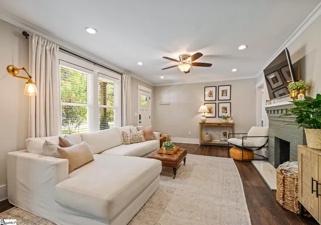 Photo 3 of Sale Pending at 24 Brookdale Ave, Greenville, SC 29607 | MLS# 1600685 | Listing updated on 2026-08-30