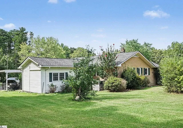 Photo 5 of Single family home for sale at 994 Providence Rd, Lancaster, SC 29720 | MLS# 1598871 | Listing updated on 2026-08-16