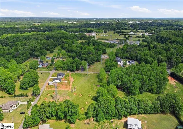 2nd image of 230 Wedgewood Rd, Inman, SC 29349 | MLS# 1589116