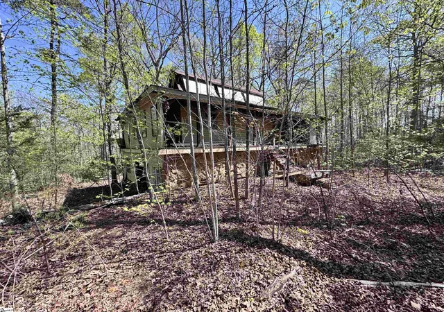 Photo 3 of Sale Pending at 239 Sweetbriar Wy, Easley, SC 29640 | MLS# 1601044 | Listing updated on 2026-08-22