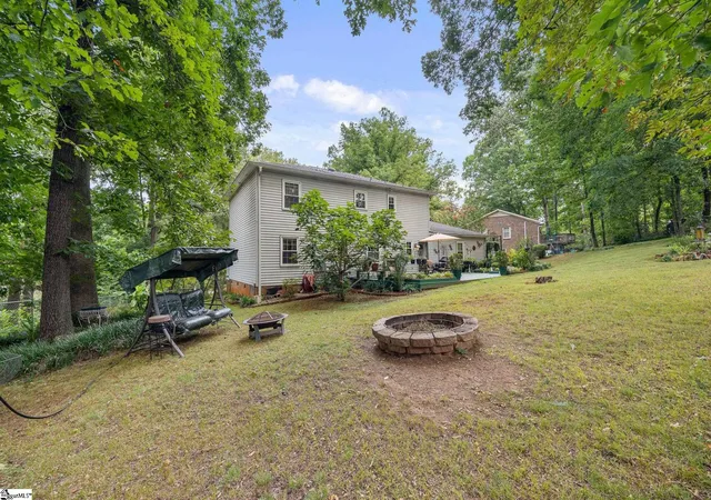 Photo 23 of Single family home for sale at 120 E Woodburn Dr, Taylors, SC 29687 | MLS# 1600099 | Listing updated on 2026-10-27