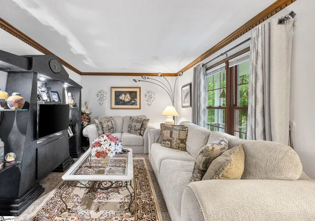 Photo 4 of Single family home for sale at 120 E Woodburn Dr, Taylors, SC 29687 | MLS# 1600099 | Listing updated on 2026-10-27
