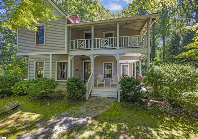 3rd image of 520 Esseola St, Saluda, NC 28773 | MLS# 1602078