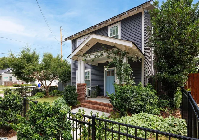 Photo 1 of Single family home for sale at 501 Anderson St, Greenville, SC 29601 | MLS# 1602100 | Listing updated on 2026-08-31