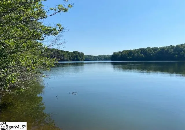 1st image of 102 Peninsula Dr, Laurens, SC 29360 | MLS# 1592343