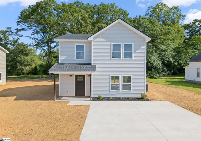 Photo 1 of Single family home for sale at 704 Laurel St, Honea Path, SC 29654 | MLS# 1594002 | Listing updated on 2026-09-08