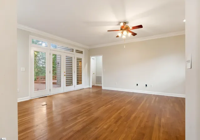 Photo 4 of Single family home for sale at 1004 Neely Farm Dr, Simpsonville, SC 29680 | MLS# 1594829 | Listing updated on 2026-09-16