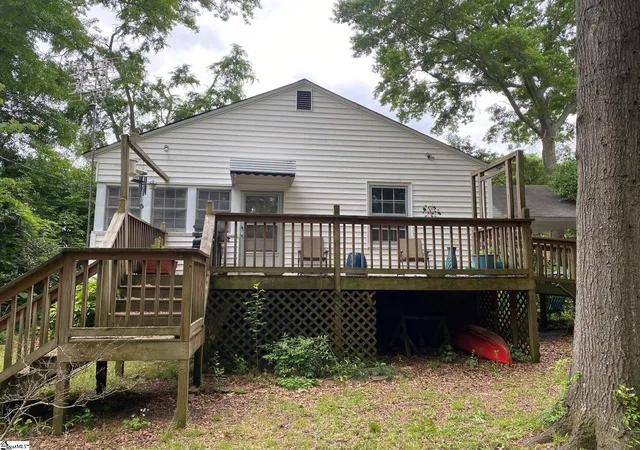 3rd image of 302 Jones St, Laurens, SC 29360 | MLS# 1596662