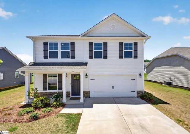 Photo 1 of Single family home for sale at 10 Steeds Glen Rd, Piedmont, SC 29673 | MLS# 1593890 | Listing updated on 2026-06-17