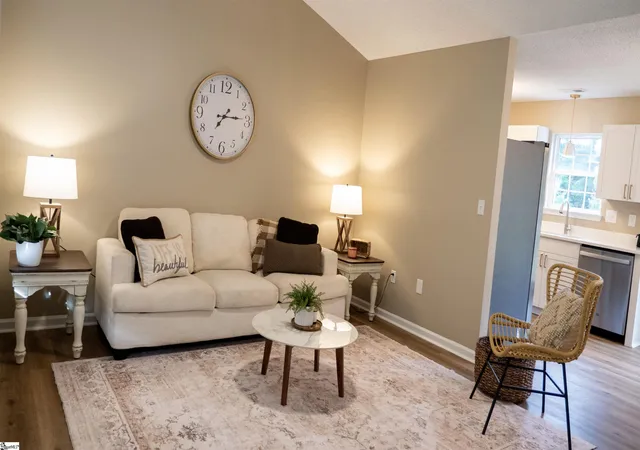 Photo 3 of Single family home for sale at 101 Kingston Ct, Greer, SC 29651 | MLS# 1594593 | Listing updated on 2026-08-23