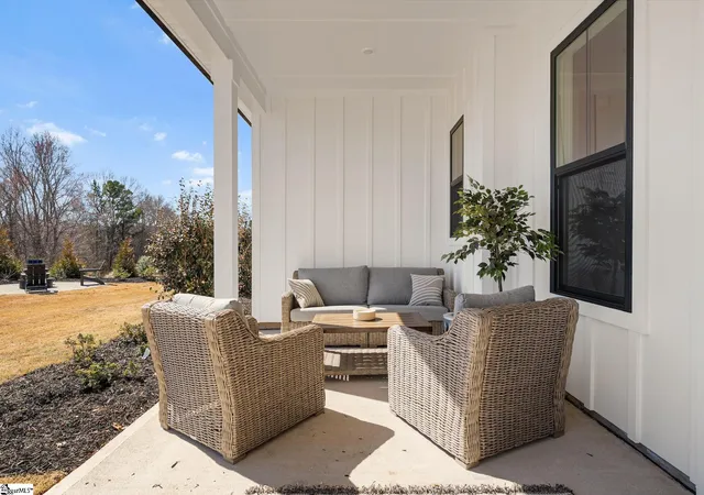 Photo 4 of Single family home for sale at 100 Ever Silvers Ln, Taylors, SC 29687 | MLS# 1597965 | Listing updated on 2026-08-12