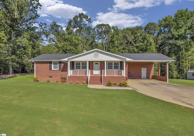 Photo 1 of Single family home for sale at 794 Sc 418 Hwy, Simpsonville, SC 29680 | MLS# 1601435 | Listing updated on 2026-08-20