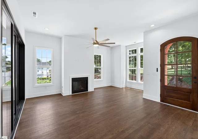 Photo 3 of Single family home for sale at 142 Silver Hill St #Lot 4, Spartanburg, SC 29302 | MLS# 1595023 | Listing updated on 2026-06-16