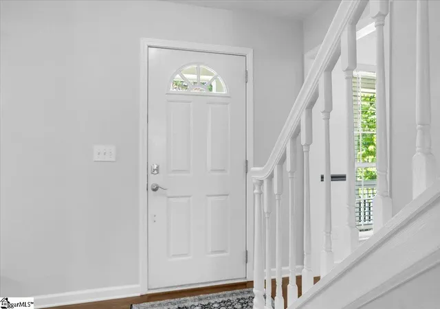 Photo 3 of Single family home for sale at 125 Misty Crest Cir, Greenville, SC 29615 | MLS# 1598492 | Listing updated on 2026-09-02
