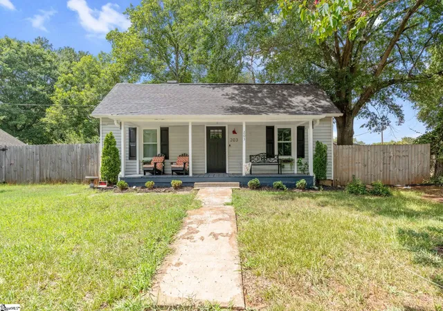Photo 1 of Single family home for sale at 203 Hammett Street Ext, Greenville, SC 29609 | MLS# 1600774 | Listing updated on 2026-09-04