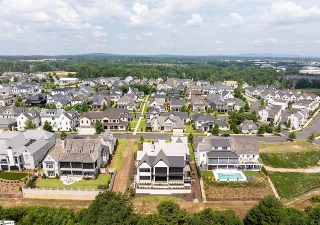 Photo 3 of Sale Pending at 22 Bowman Rd, Greenville, SC 29615 | MLS# 1566126 | Listing updated on 2026-08-24