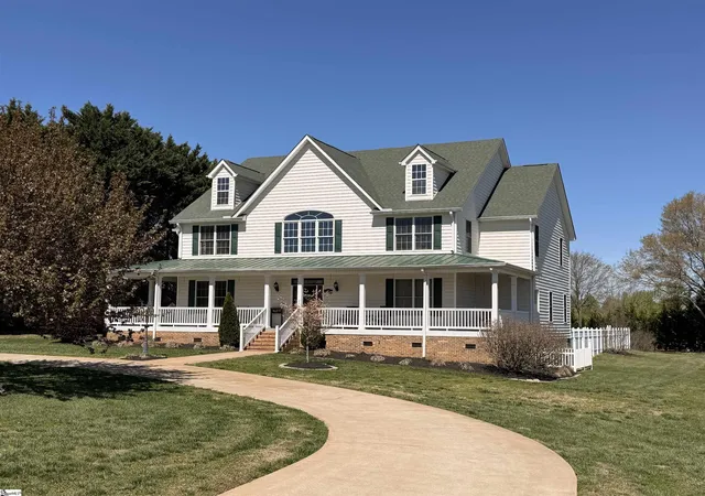 Photo 1 of Single family home for sale at 323 Waters Rd, Taylors, SC 29687 | MLS# 1588555 | Listing updated on 2026-08-10