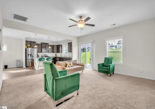 Photo 3 of Single family home for sale at 601 Grantleigh Dr, Duncan, SC 29334 | MLS# 1595951 | Listing updated on 2026-08-17